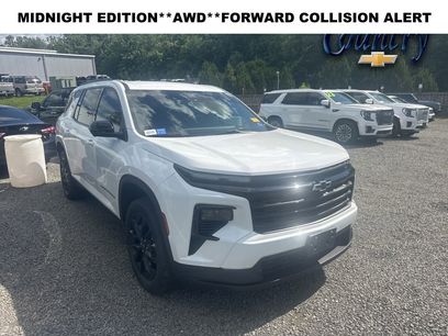 Used 2024 Chevrolet Traverse LT w/ Midnight/Sport Edition