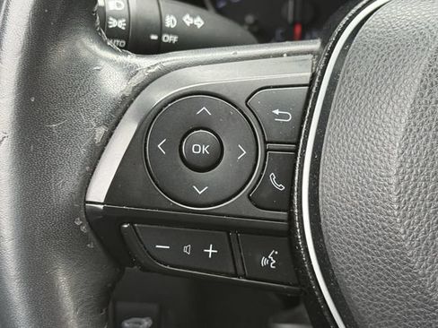 Used 2019 Toyota RAV4 XLE Premium FWD image 14