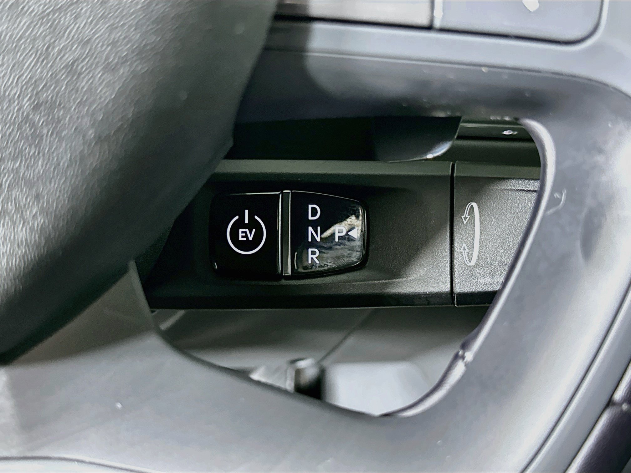 Used 2024 Kia EV9 Light Long Range RWD image 25