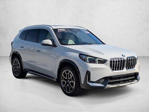 Used 2026 BMW X1 xDrive28i w/ Convenience Package AWD/4WD image 3