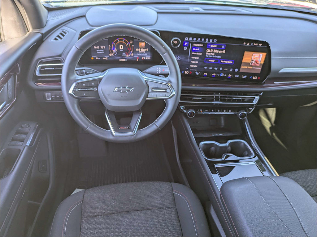 Used 2024 Chevrolet Traverse Z71 AWD/4WD image 27