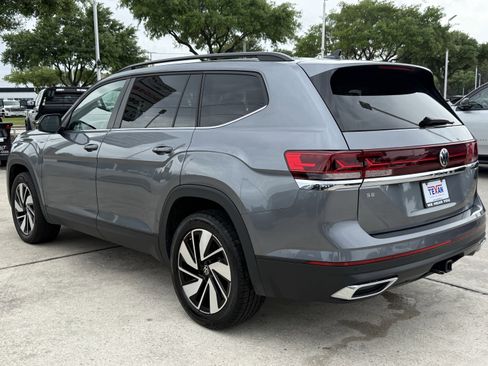 Used 2025 Volkswagen Atlas SE image 7