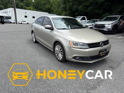 Used 2013 Volkswagen Jetta TDI FWD image 1
