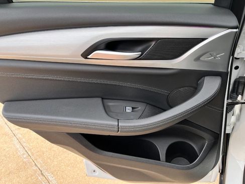 Used 2021 BMW X3 xDrive30e w/ Executive Package AWD/4WD image 19