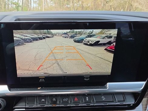 Certified 2022 Chevrolet Silverado 1500 LT Trail Boss w/ Protection Package AWD/4WD image 18