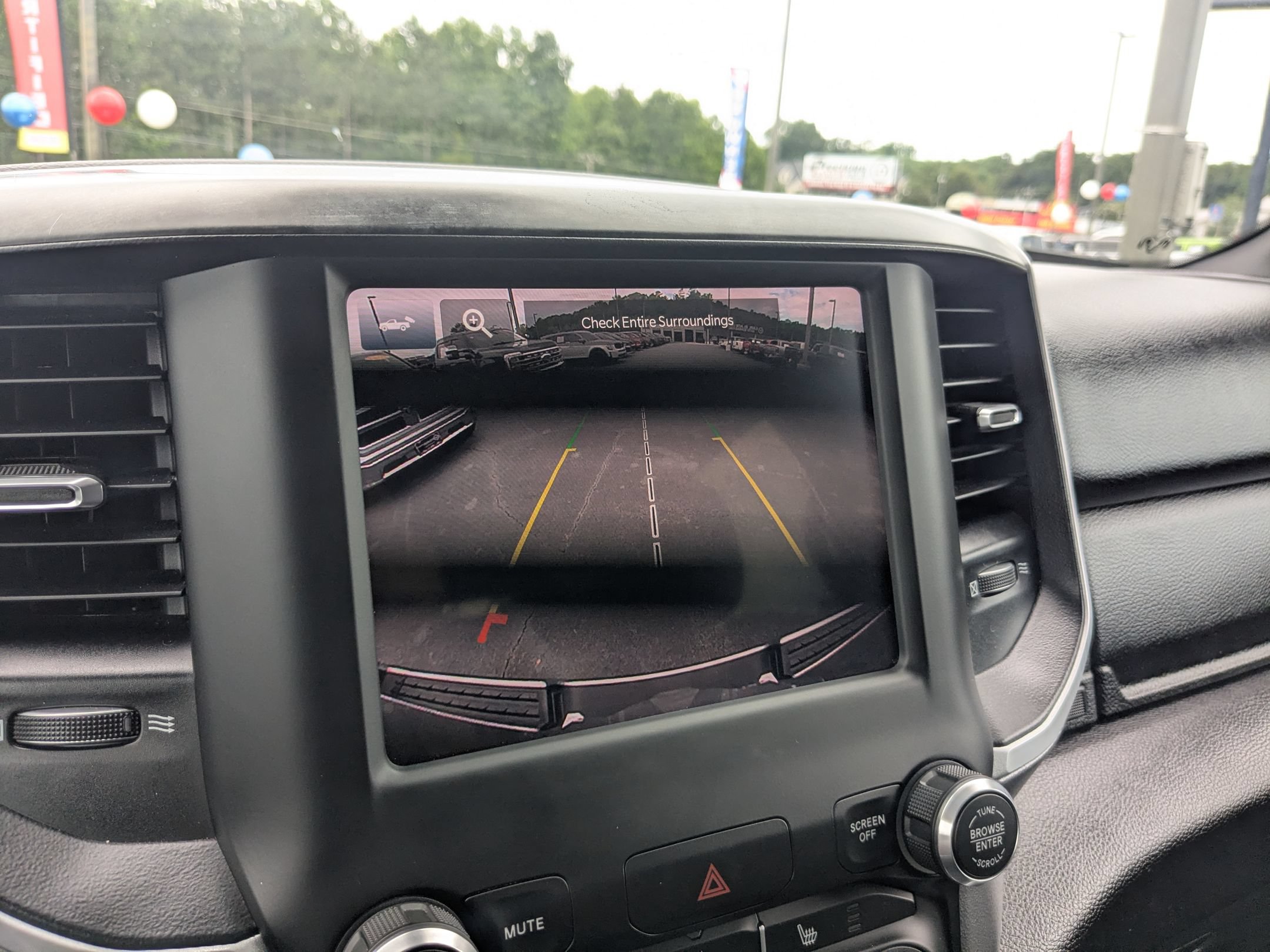 Used 2022 RAM 1500 Big Horn AWD/4WD image 16
