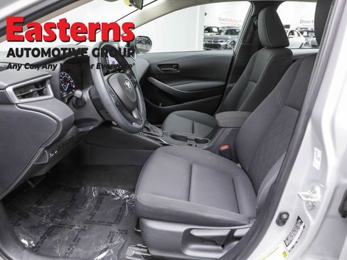 Used 2023 Toyota Corolla LE FWD image 14