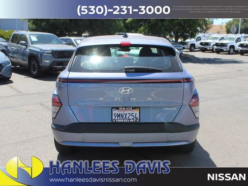 Used 2024 Hyundai Kona SE FWD image 8