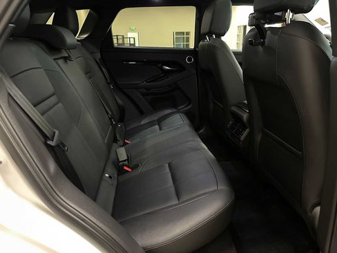 Used 2025 Land Rover Range Rover Evoque S AWD/4WD image 24