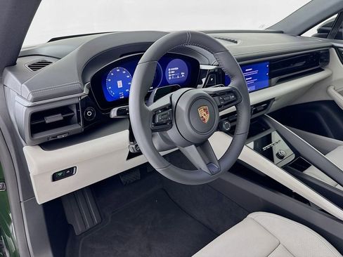 New 2026 Porsche Macan Electric image 4