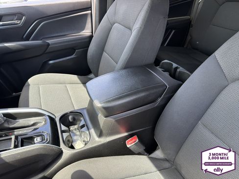 Used 2023 Chevrolet Colorado LT w/ LT Convenience Package RWD image 16