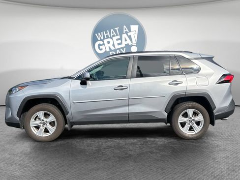 Used 2019 Toyota RAV4 XLE w/ Convenience Package AWD/4WD image 7
