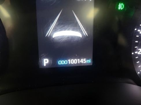 Used 2021 Toyota Sienna XLE FWD image 31