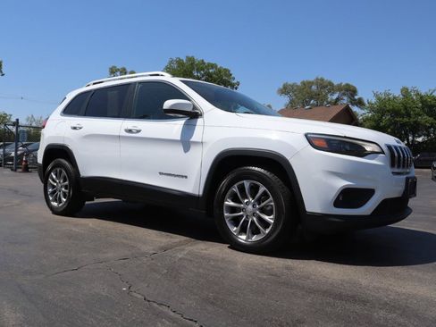Used 2019 Jeep Cherokee Latitude Plus w/ Cold Weather Group FWD image 7