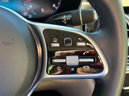 Certified 2021 Mercedes-Benz GLC 300 image 30