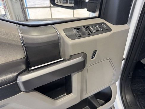 Used 2021 Ford F250 XLT w/ XLT Premium Package image 6