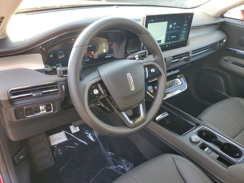 New 2026 Lincoln Corsair Premiere image 13