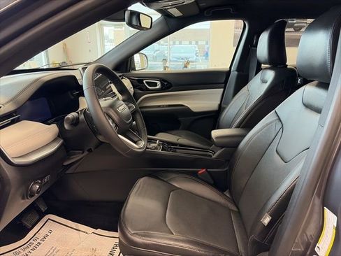 Used 2024 Jeep Compass Limited w/ Elite Group image 13