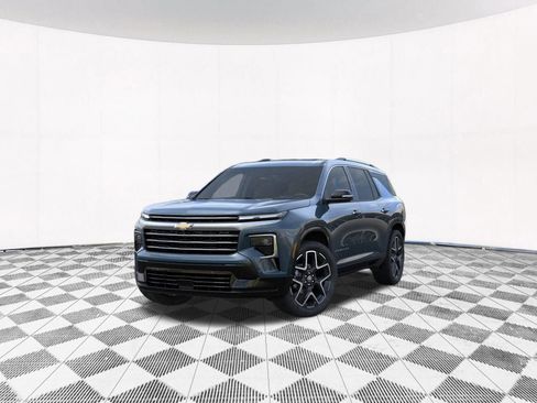 New 2026 Chevrolet Traverse High Country w/ LPO, Floor Liner Package image 2