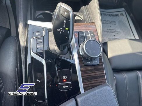 Used 2022 BMW 530i xDrive 530i xDrive w/ M Sport Package image 36