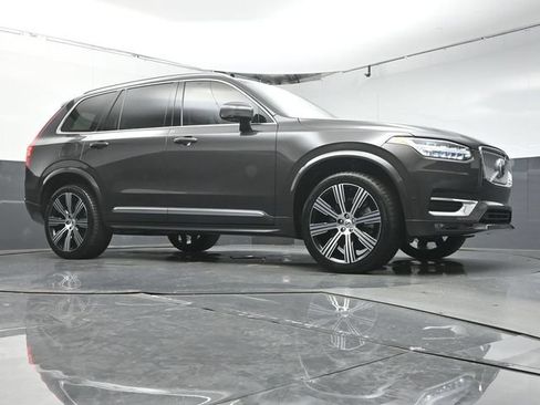 Used 2023 Volvo XC90 B6 Ultimate w/ Protection Package Premier AWD/4WD image 42