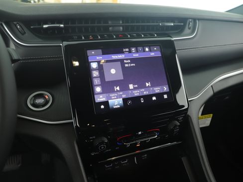 New 2025 Jeep Grand Cherokee Laredo w/ MOPAR Finishing Package image 13