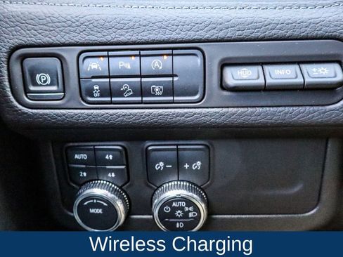 Used 2024 GMC Yukon Denali image 24