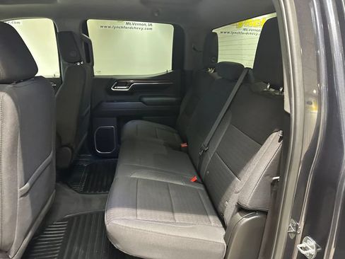 Used 2024 Chevrolet Silverado 1500 LT w/ Z71 Off-Road Package AWD/4WD image 16