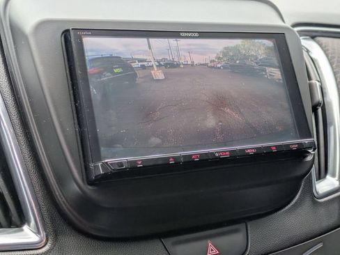 Used 2018 Chevrolet Malibu LT FWD image 17