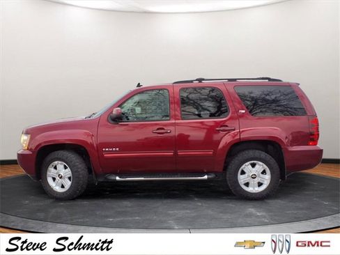 Used 2010 Chevrolet Tahoe LT w/ Luxury Package image 2