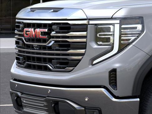 New 2026 GMC Sierra 1500 SLT image 13