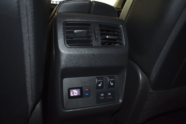 Used 2021 Nissan Rogue Platinum AWD/4WD image 31