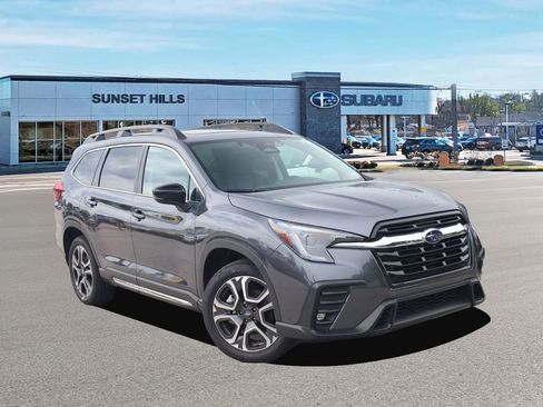Used 2026 Subaru Ascent Limited w/ Popular Package #2 AWD/4WD image 1
