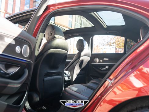 Used 2018 Mercedes-Benz E 43 AMG 4MATIC Sedan image 21