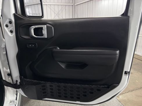 Used 2022 Jeep Gladiator Sport AWD/4WD image 27