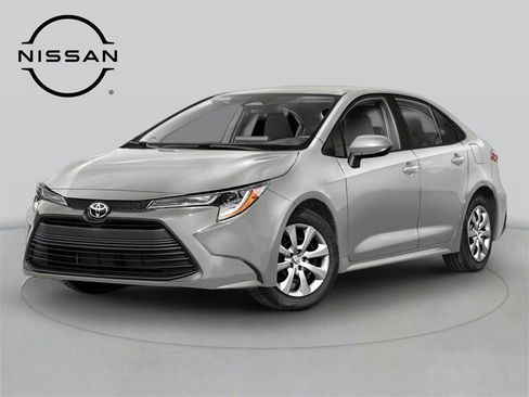 Used 2025 Toyota Corolla LE image 1