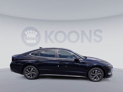 New 2026 Hyundai Sonata Blue FWD image 8