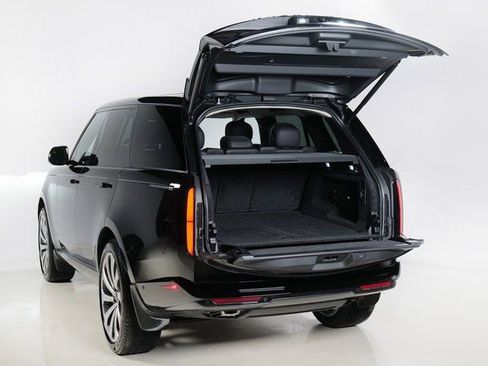 New 2026 Land Rover Range Rover SE image 29