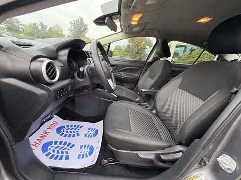Used 2020 Nissan Versa S image 21
