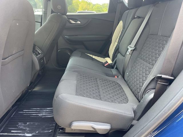 Used 2022 Chevrolet Blazer LT FWD image 11