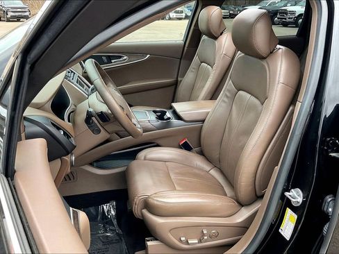 Used 2016 Lincoln MKX Reserve w/ Climate Package image 24