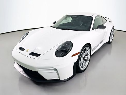 New 2026 Porsche 911 GT3 RWD image 1