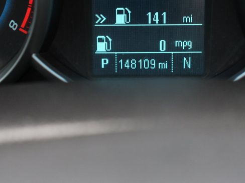 Used 2014 Chevrolet Cruze LS image 23