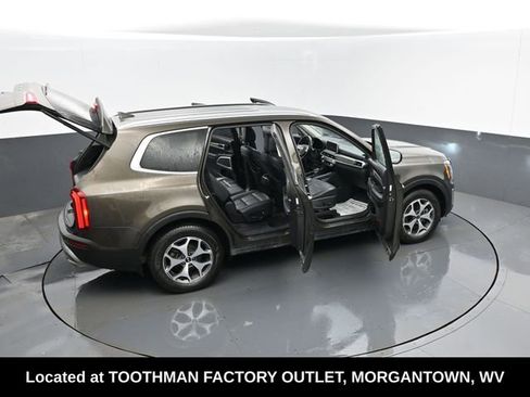 Used 2020 Kia Telluride EX image 32