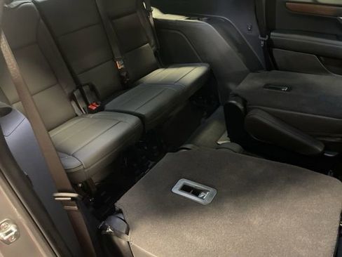 Used 2025 GMC Yukon Denali image 57