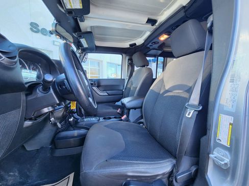 Used 2017 Jeep Wrangler Unlimited Sport image 26