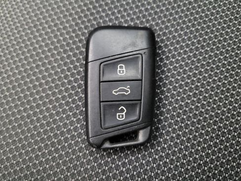 Used 2022 Volkswagen Taos S FWD image 32
