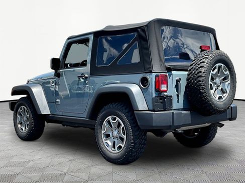 Used 2015 Jeep Wrangler Rubicon w/ Power Convenience Group AWD/4WD image 4