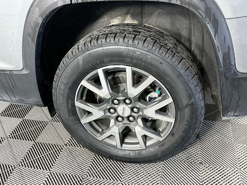 Used 2023 GMC Acadia SLE w/ Driver Convenience Package image 39