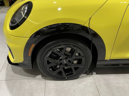 New 2026 MINI Cooper S image 4